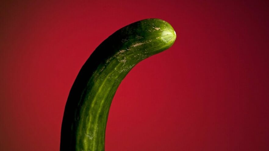 The impressive size of the penis is the pride of any man